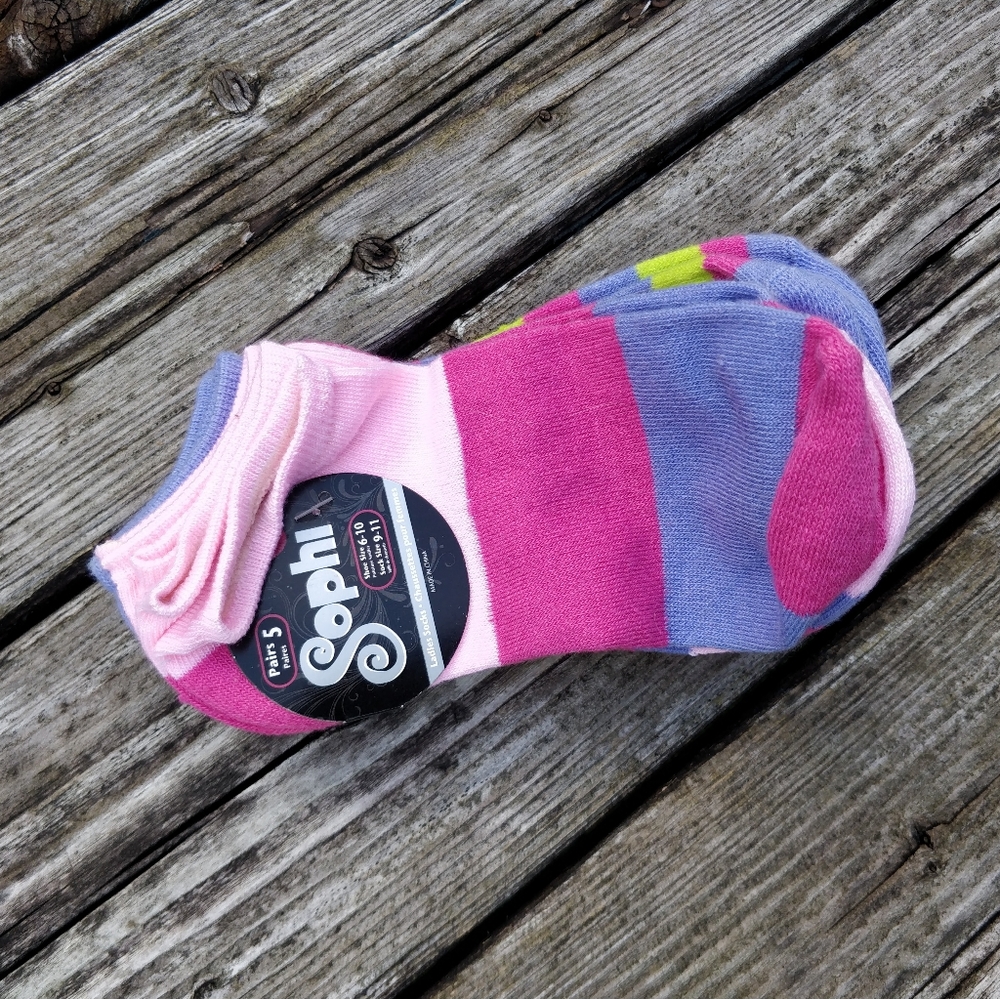 NWT Pack of 5 Pairs of Colorful Ankle Socks